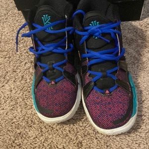 I am selling kyrie cny (gs) they have been worn 5 times come woth a in tact box.